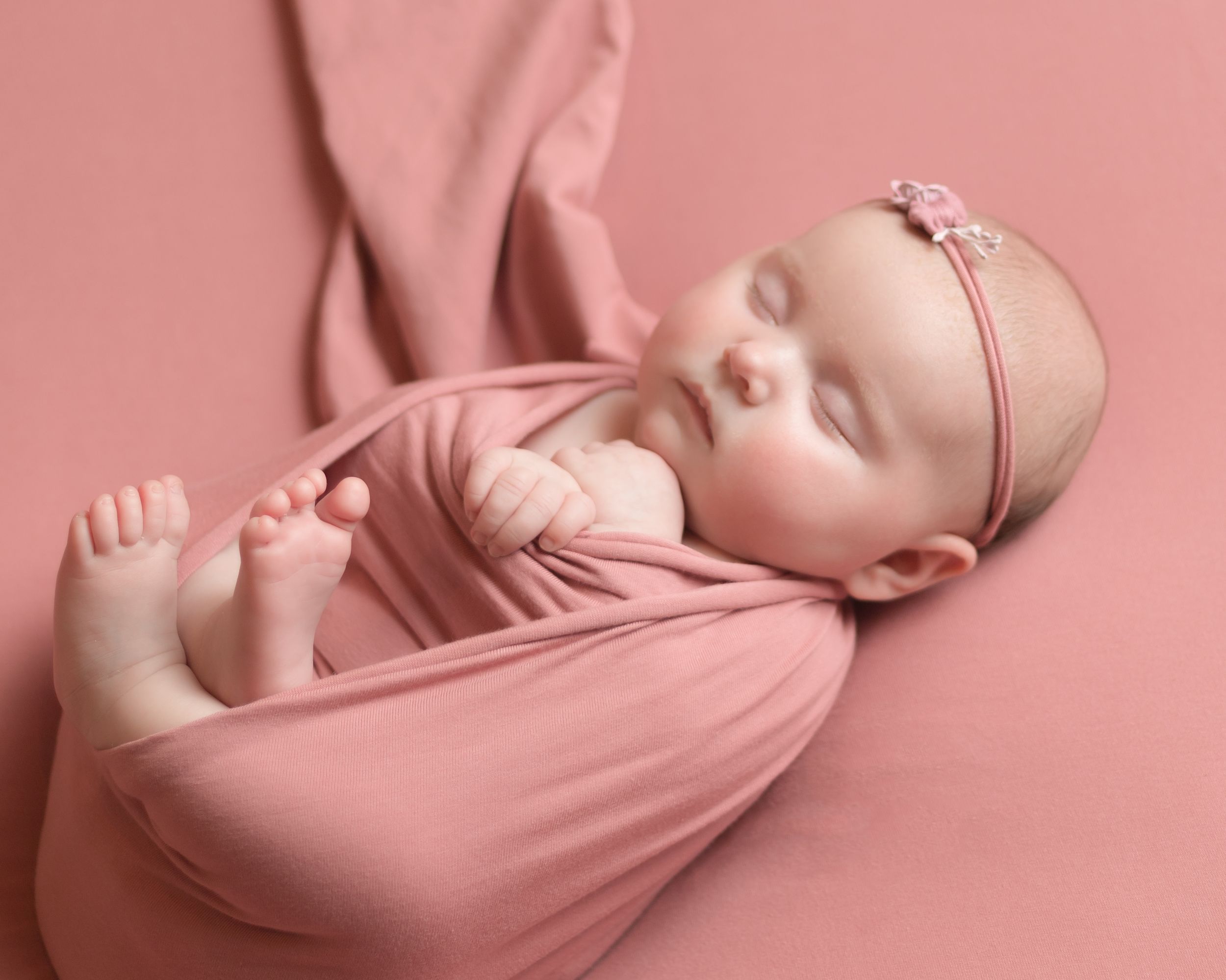 Newborn photography Aberdeen, image 12