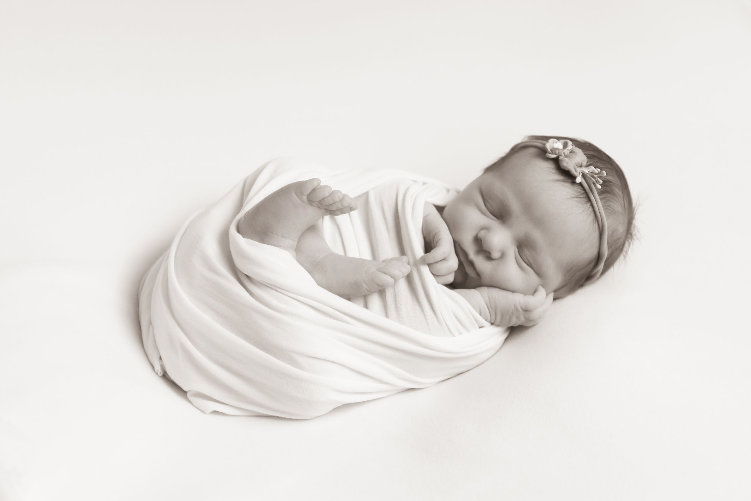 Newborn photography Aberdeen, image 10